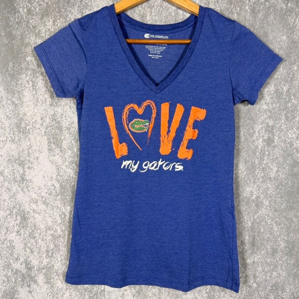 Colosseum Florida Gators T-Shirt Women Small Blue V-Neck Love My Gators Graphic